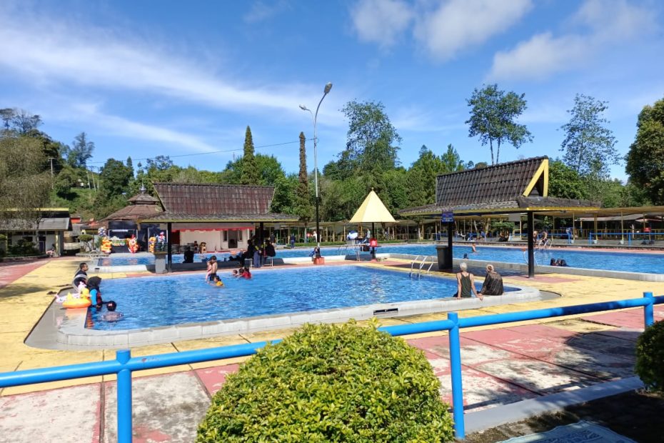 Lepaskan Penat dan Bangkitkan Semangat Tim di Kolam Air Panas Walini Ciwidey